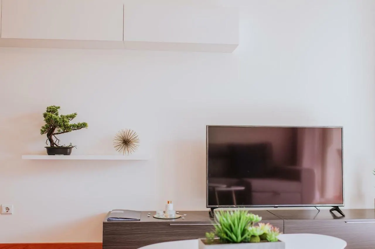 Funchal Lounge Apartment II By Amazing Madeira